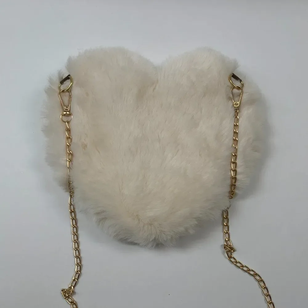 Heart Shaped Faux Fur Crossbody Bag - White - NWT - Picture 6 of 10